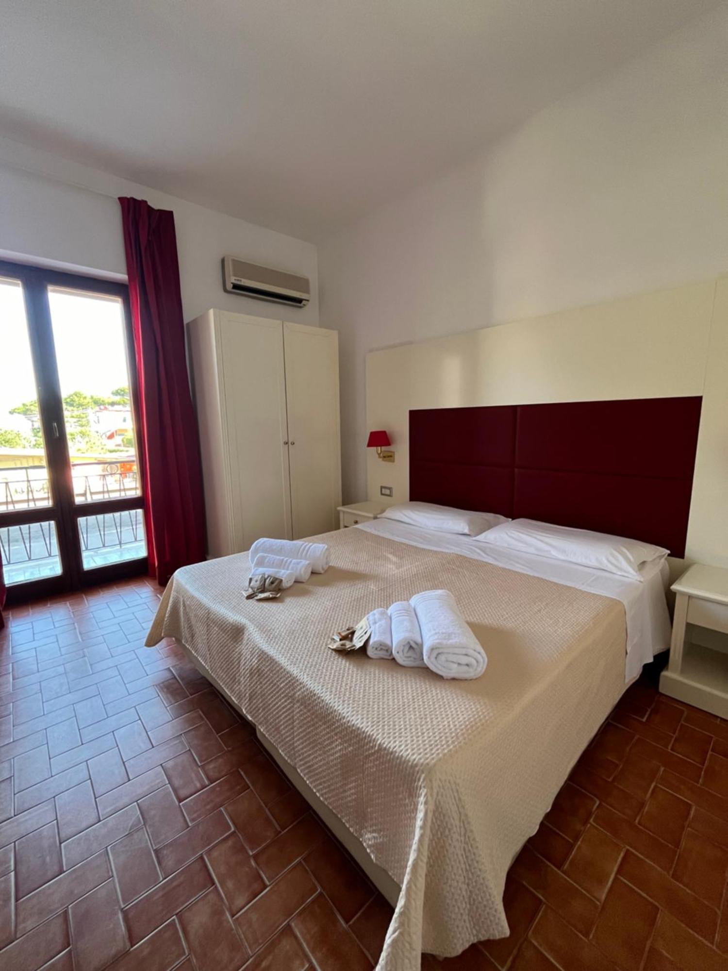 Tc Hotel Lido dei Pini Εξωτερικό φωτογραφία