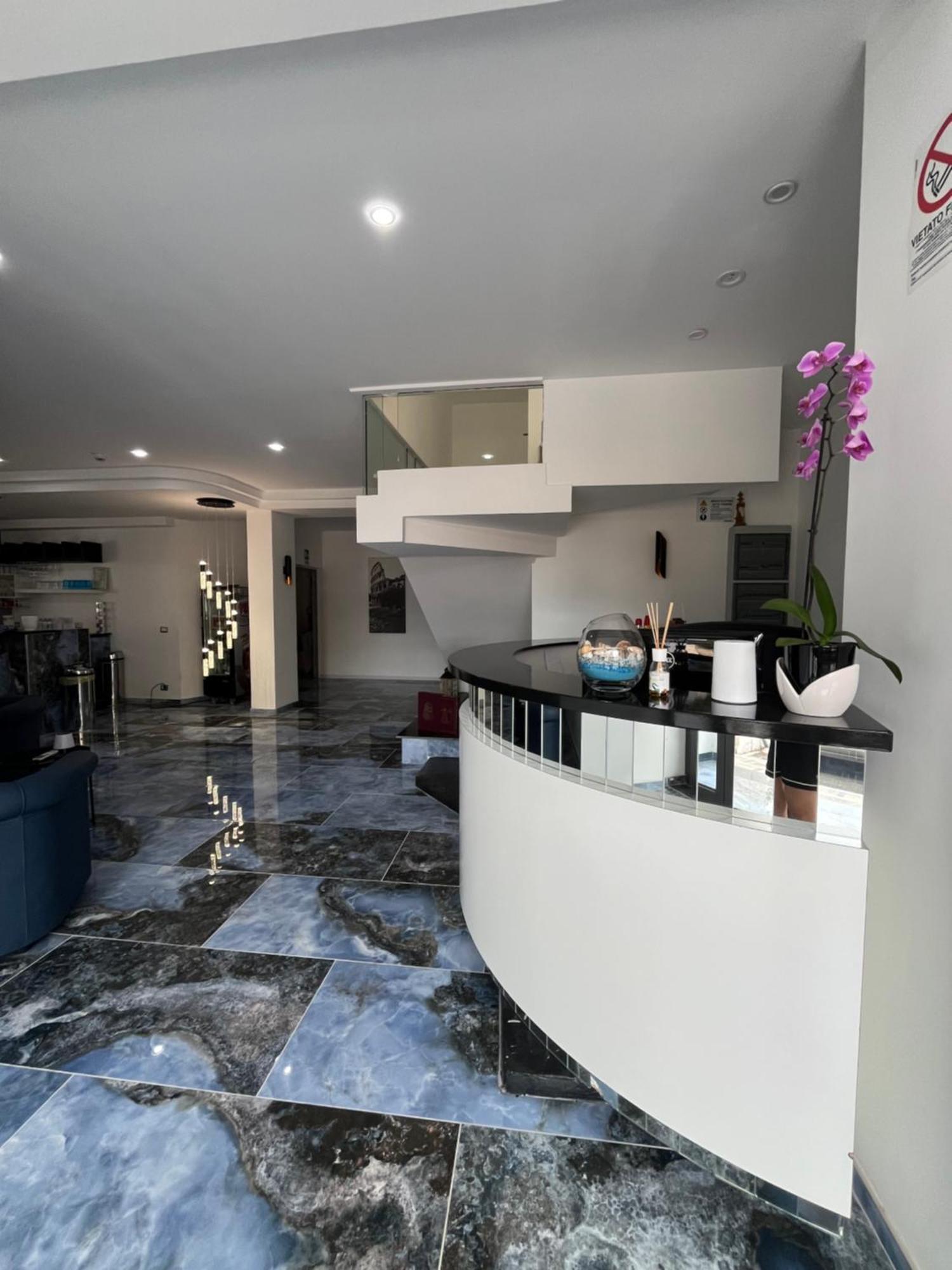 Tc Hotel Lido dei Pini Εξωτερικό φωτογραφία